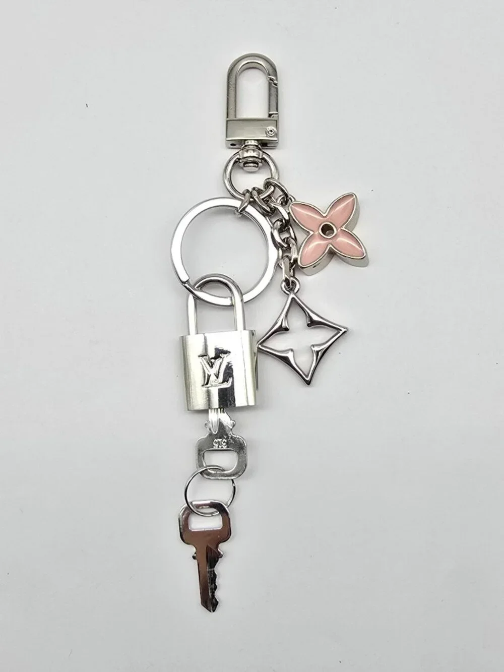 Authentic Louis Vuitton Padlock Silver🔒Key Set+ Unbranded Clover Keychain Charm